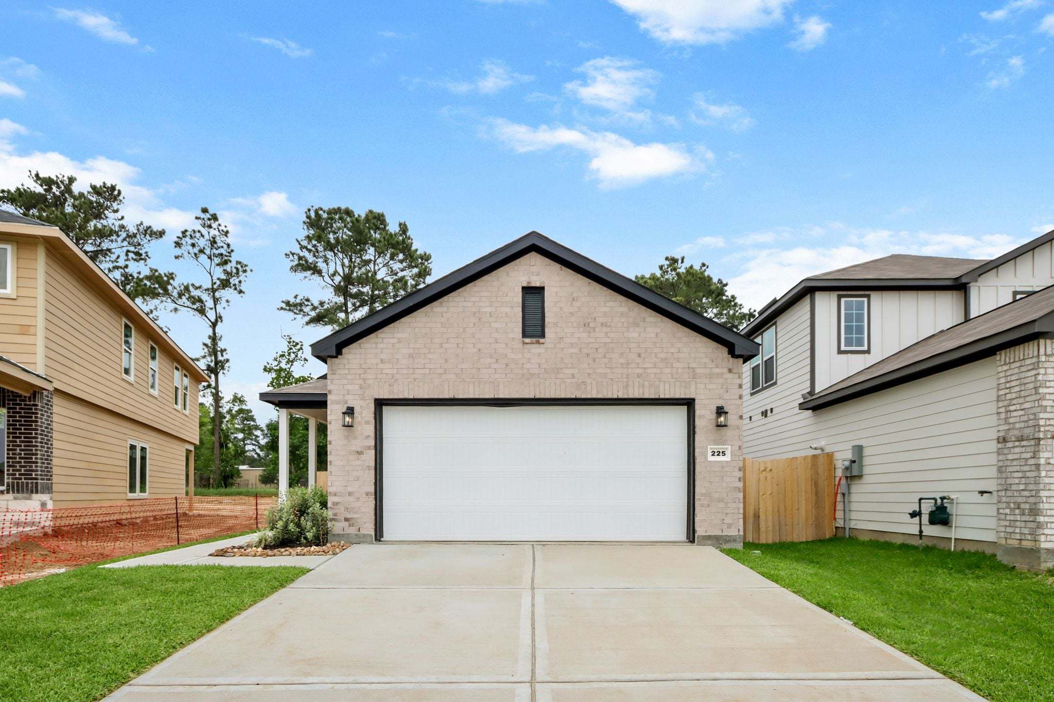 BRIDGEPORT - Maple Woods - Lonestar Collection: Hockley, Texas - Century Communities