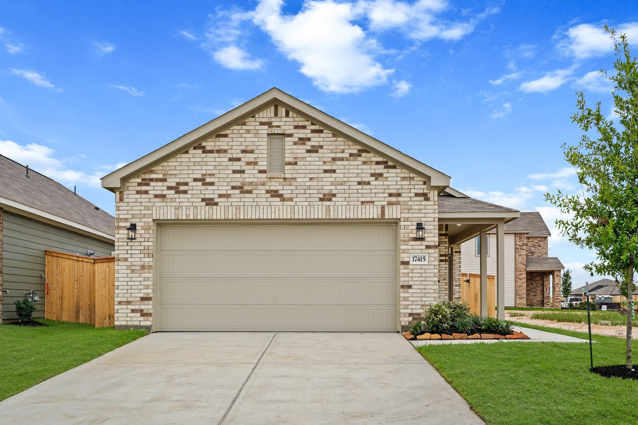 BRIDGEPORT - Sanford Farms: Waller, Texas - Century Communities