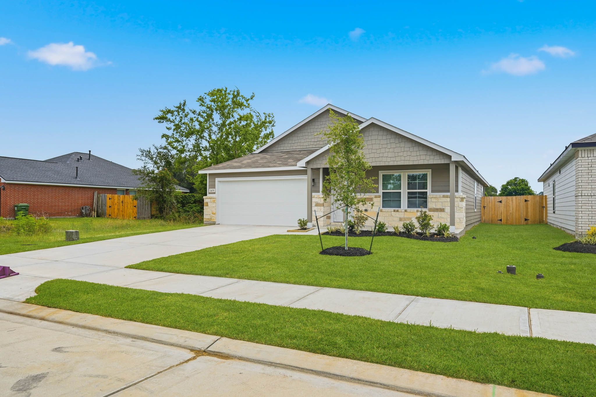1879 Redwood Lane (CABOT)