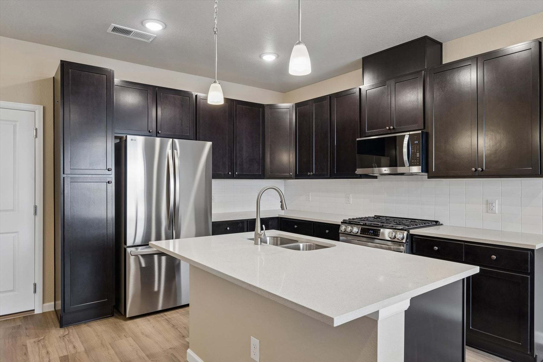 Avalon | Residence 202 - The Townes at Skyline Ridge | 2-Story: Castle Pines, Colorado - Century Communities