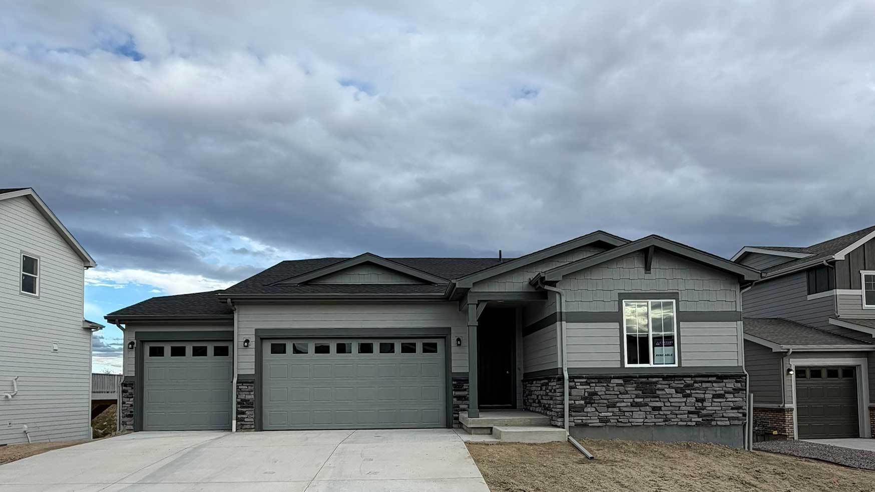 Livingston | Residence 39103 - Spring Valley Ranch: Elizabeth, Colorado - Century Communities
