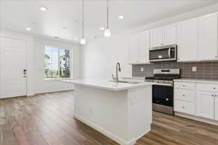 Avalon | Residence 202 - The Townes at Skyline Ridge: Castle Pines, Colorado - Century Communities