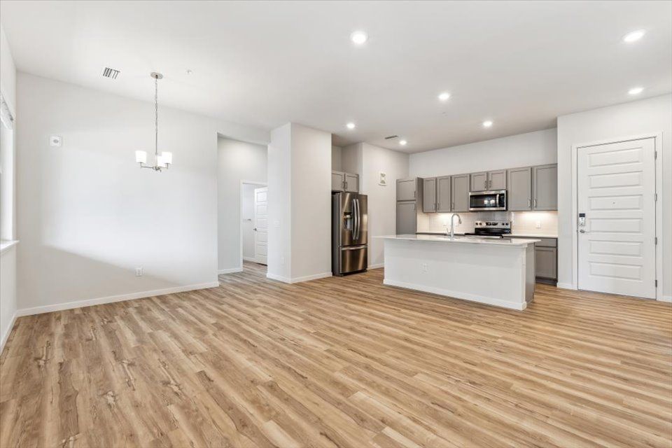 485 Interlocken Boulevard Unit# 106, Bldg  2 (Residence 3A)