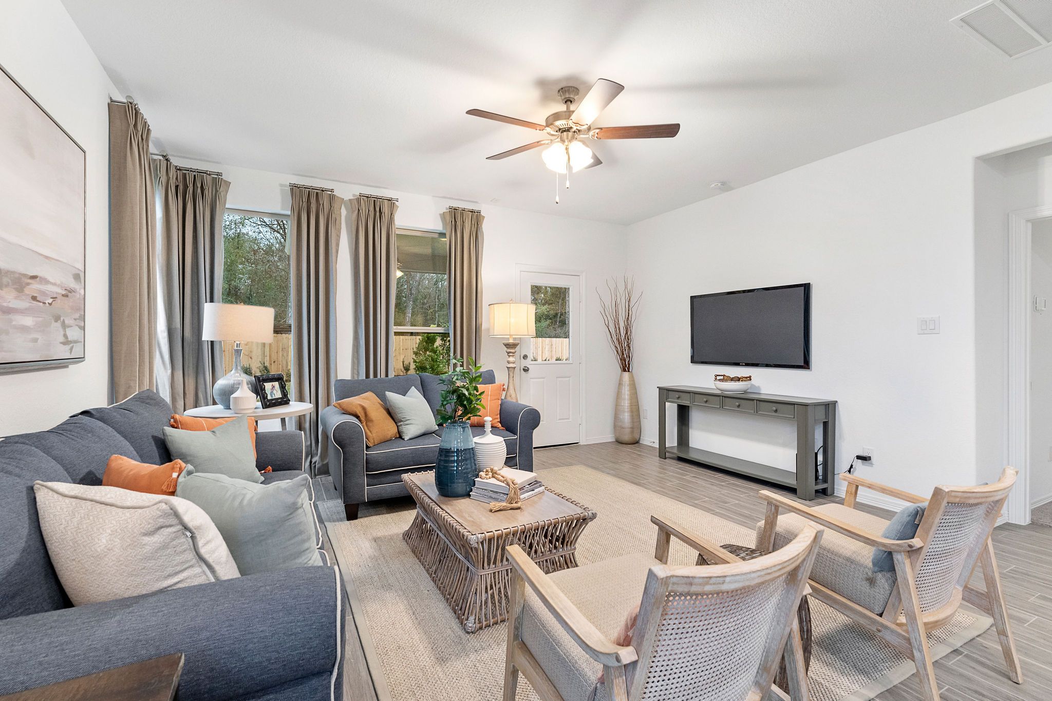 635 Woodhaven Lks Dr. La Marque, TX 77568