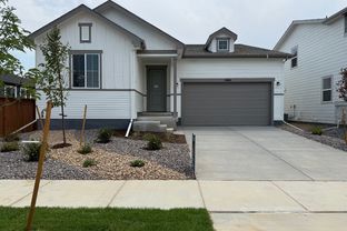 Livingston | Residence 39103 - Farmlore: Brighton, Colorado - Century Communities