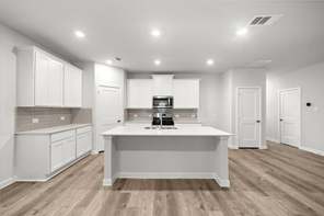 26147 Venus Trap Trail (OAK)