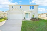 West Oak por Century Complete en Ocala Florida