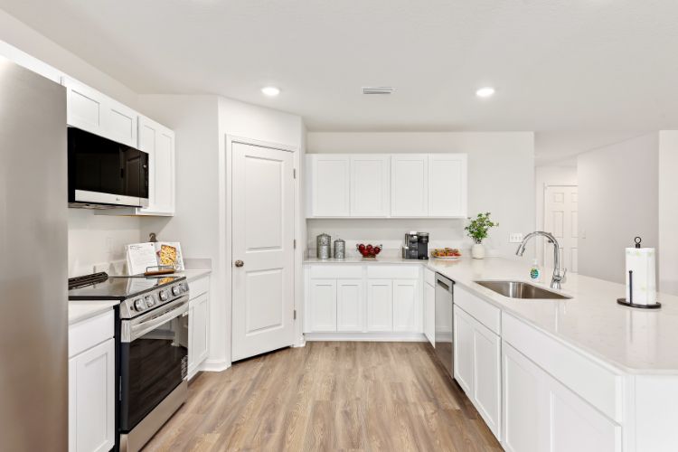 Roanoke | Kitchen