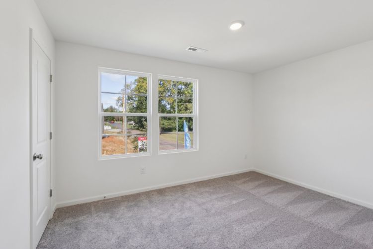 Dupont | Bedroom 2