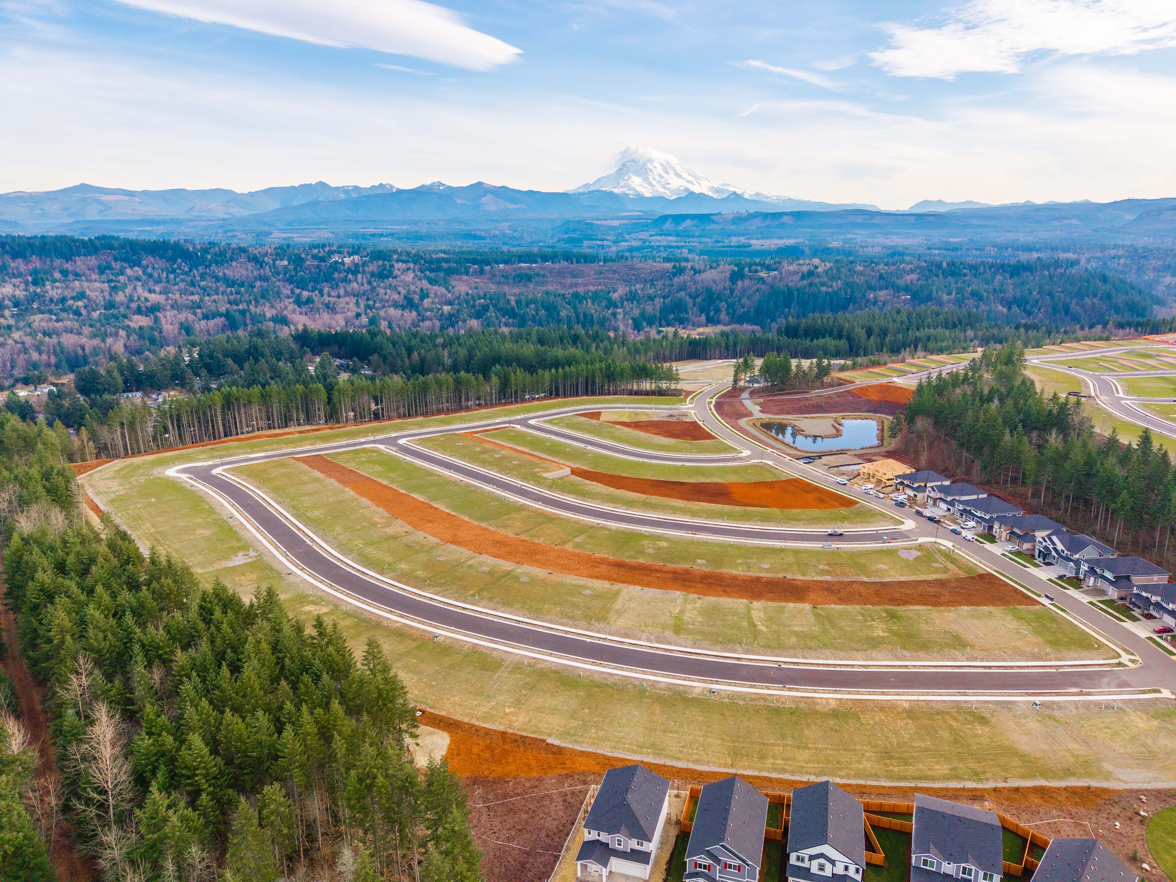 casa en Glacier Pointe at Tehaleh por Century Communities