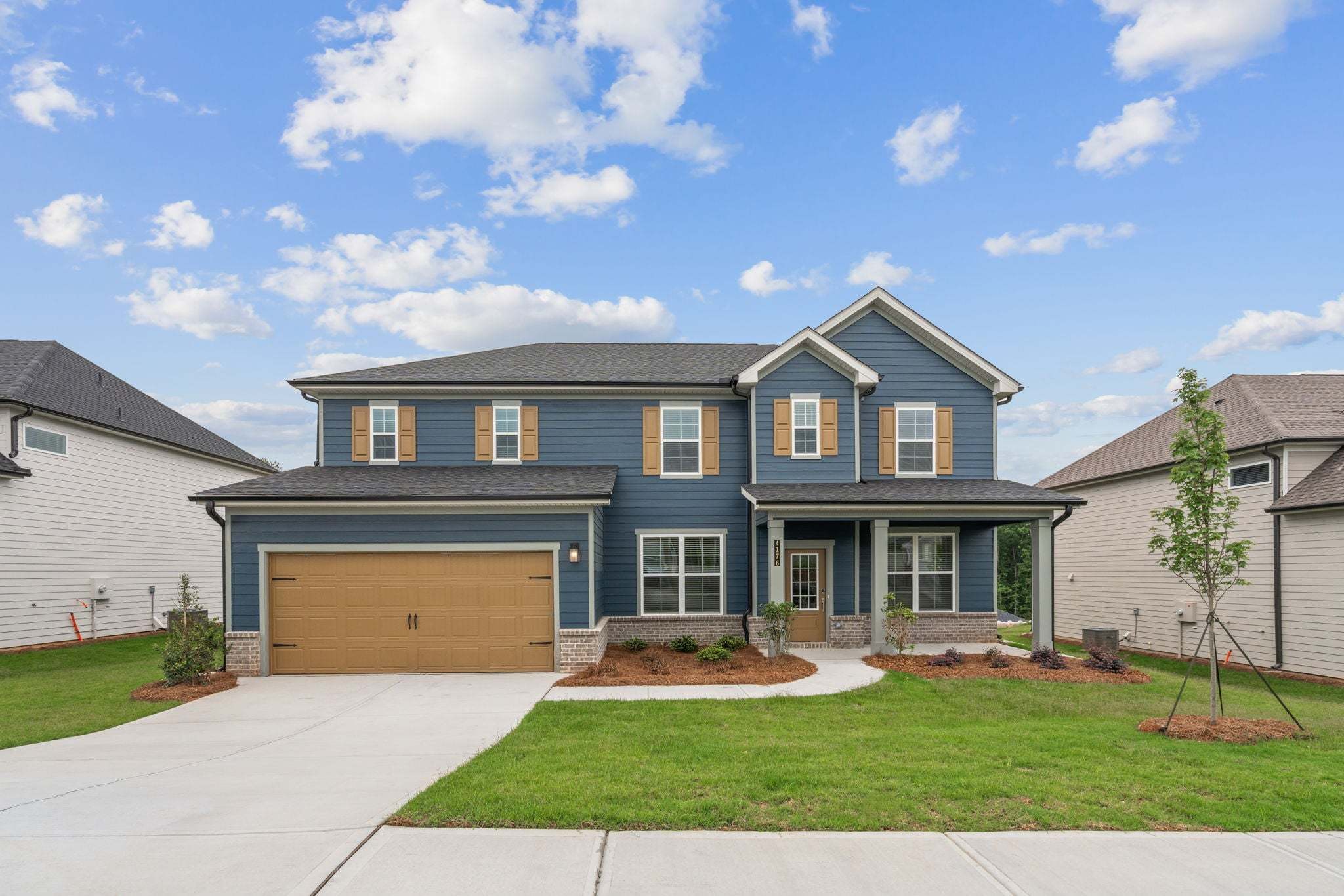 4176 Viola Place (Sapling)