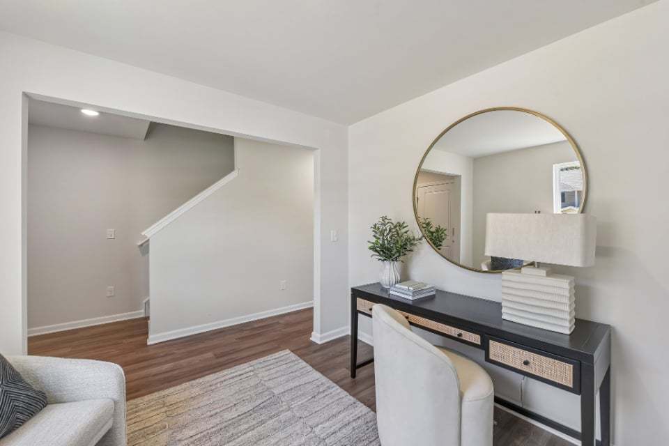 Essex | Flex Room