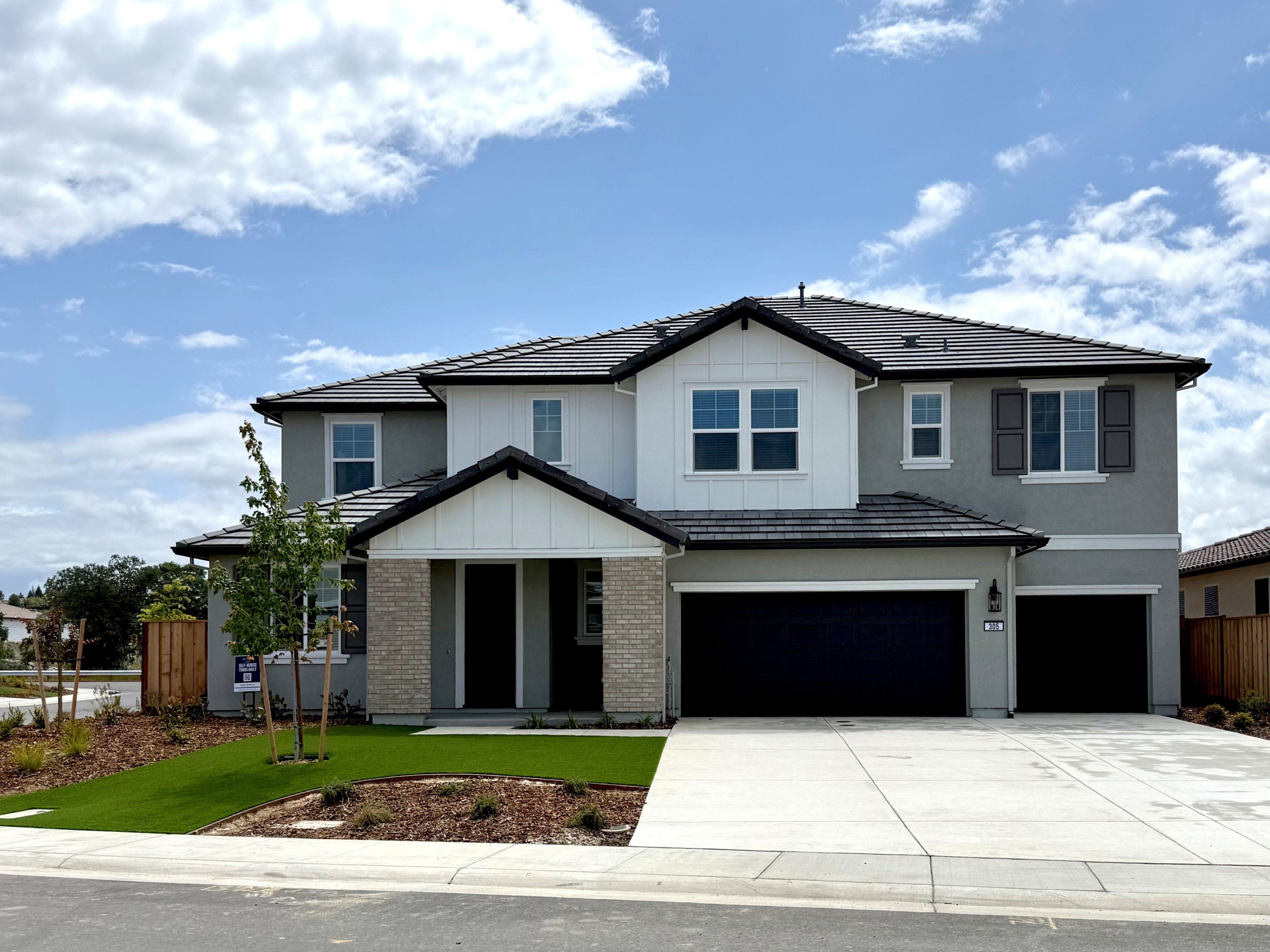 305 Outlooker Court (Plan 3)