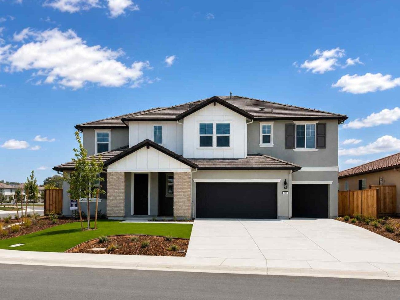 305 Outlooker Court
