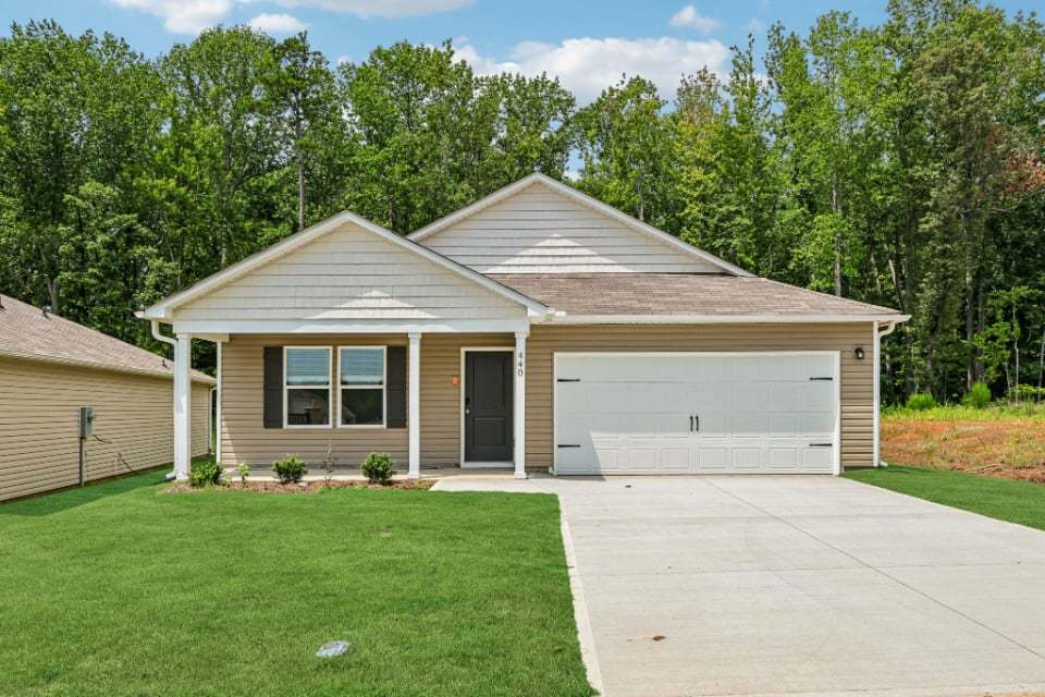 440 SUNDOWN DR (CABOT)