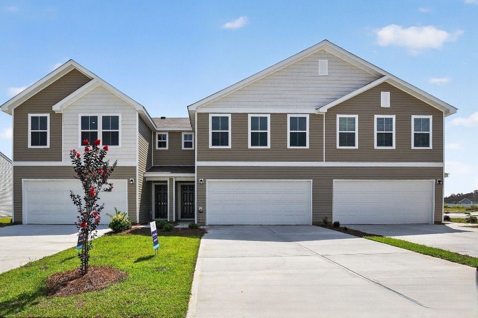 SHELBY - Graystone Townhomes: Florence, South Carolina - Century Complete
