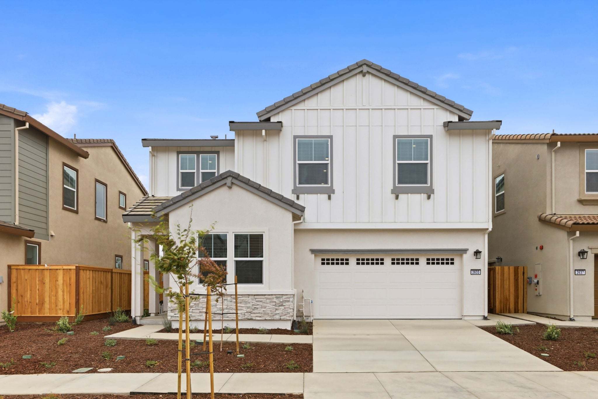 Sunflower at One Lake por Century Communities en Vallejo-Napa California