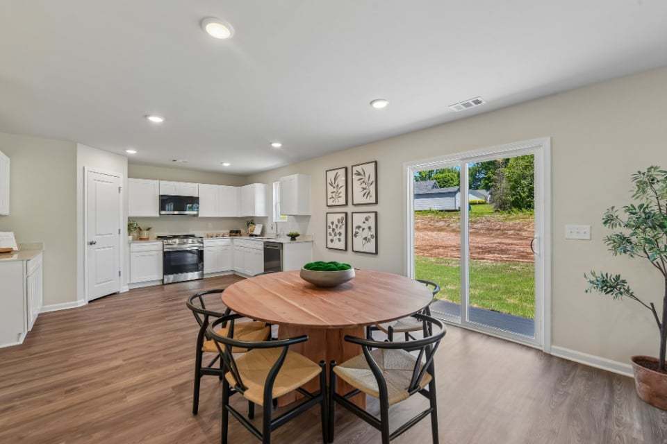 Essex | Dining Room