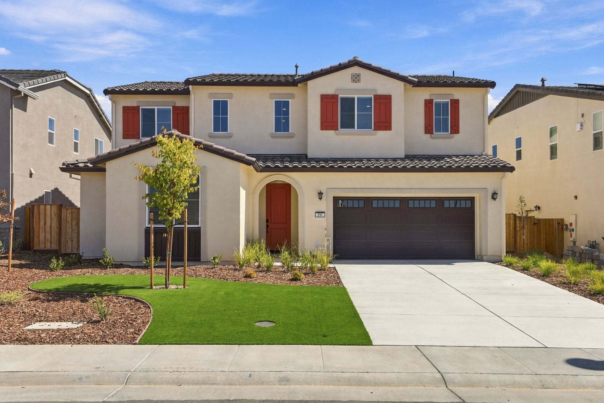 Laurel Collection - Lincoln, CA