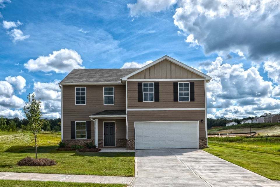 ESSEX - Arrowhead By The Lake: Lizella, Georgia - Century Complete