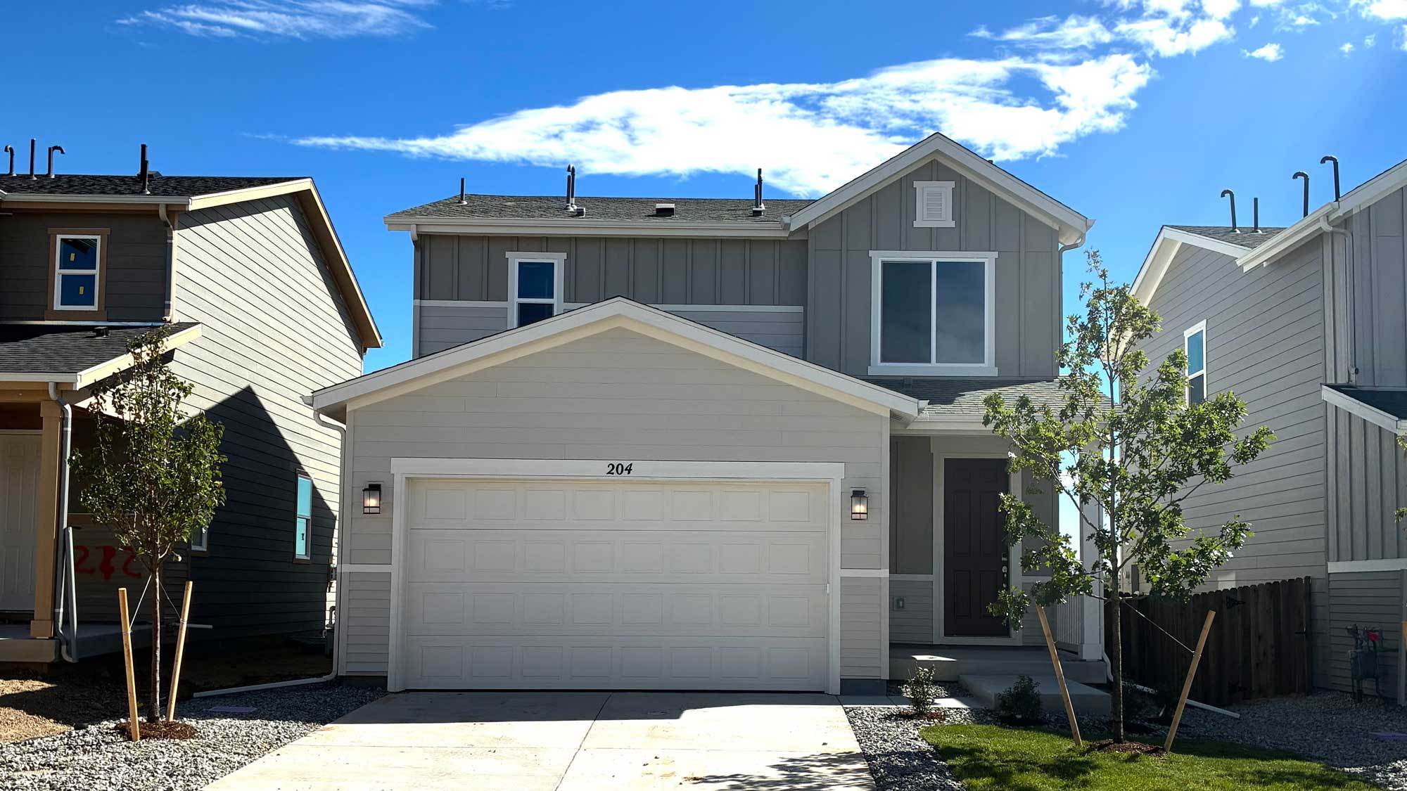 The Leyland | Residence 1679 - Coyote Creek: Fort Lupton, Colorado - Century Communities