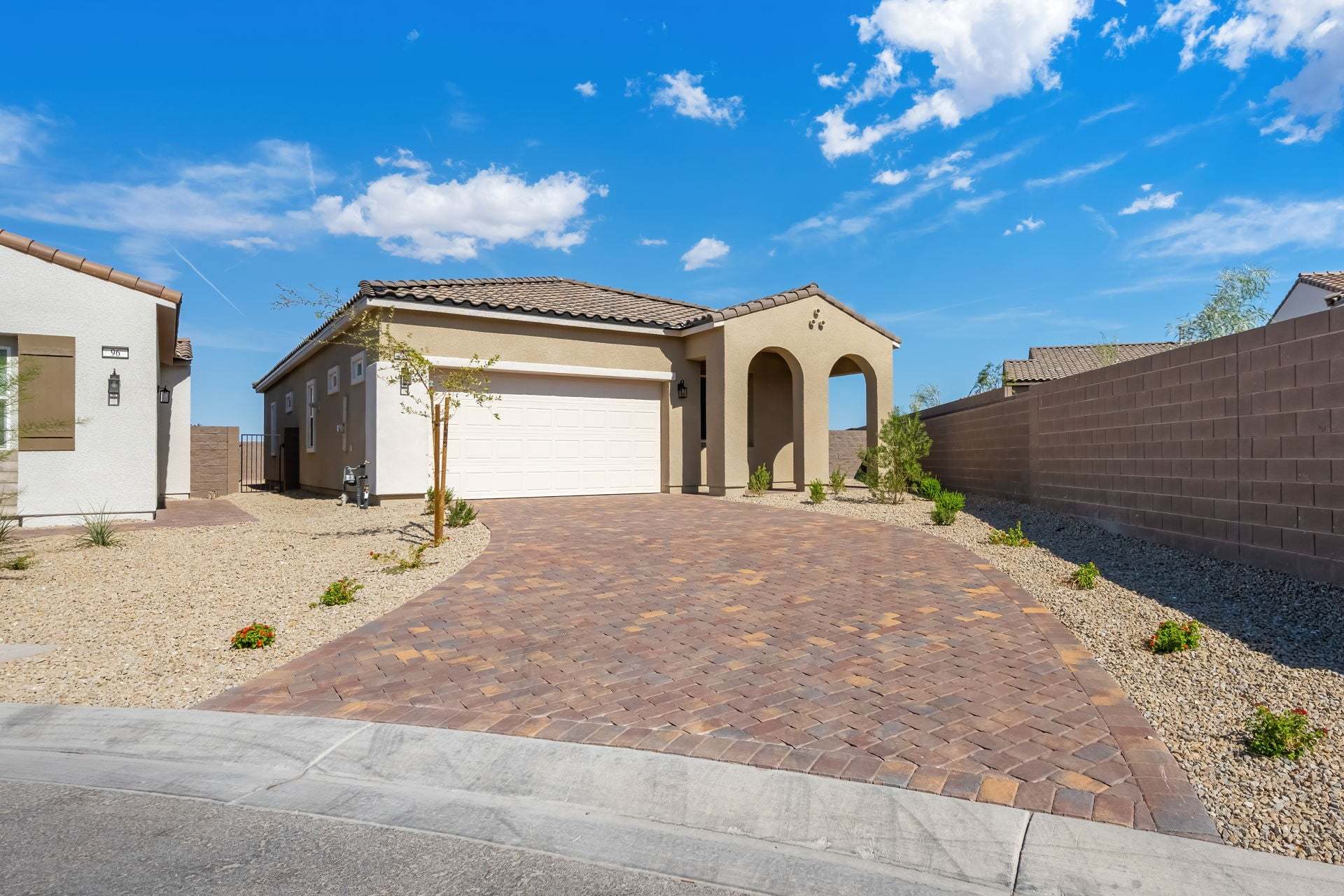 94 Ibiza Lake Dr (Residence 1742)