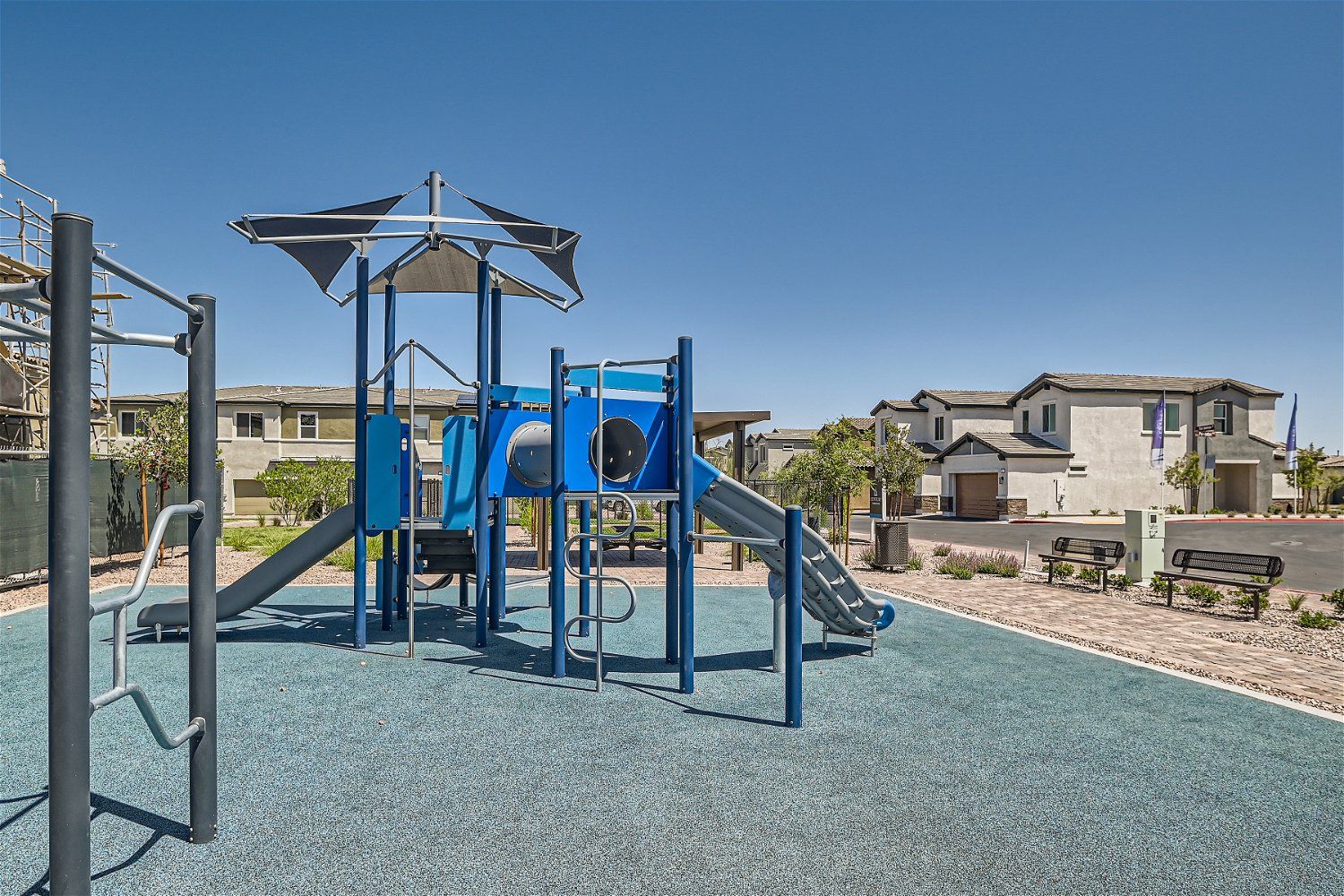 79906084-240529.jpg