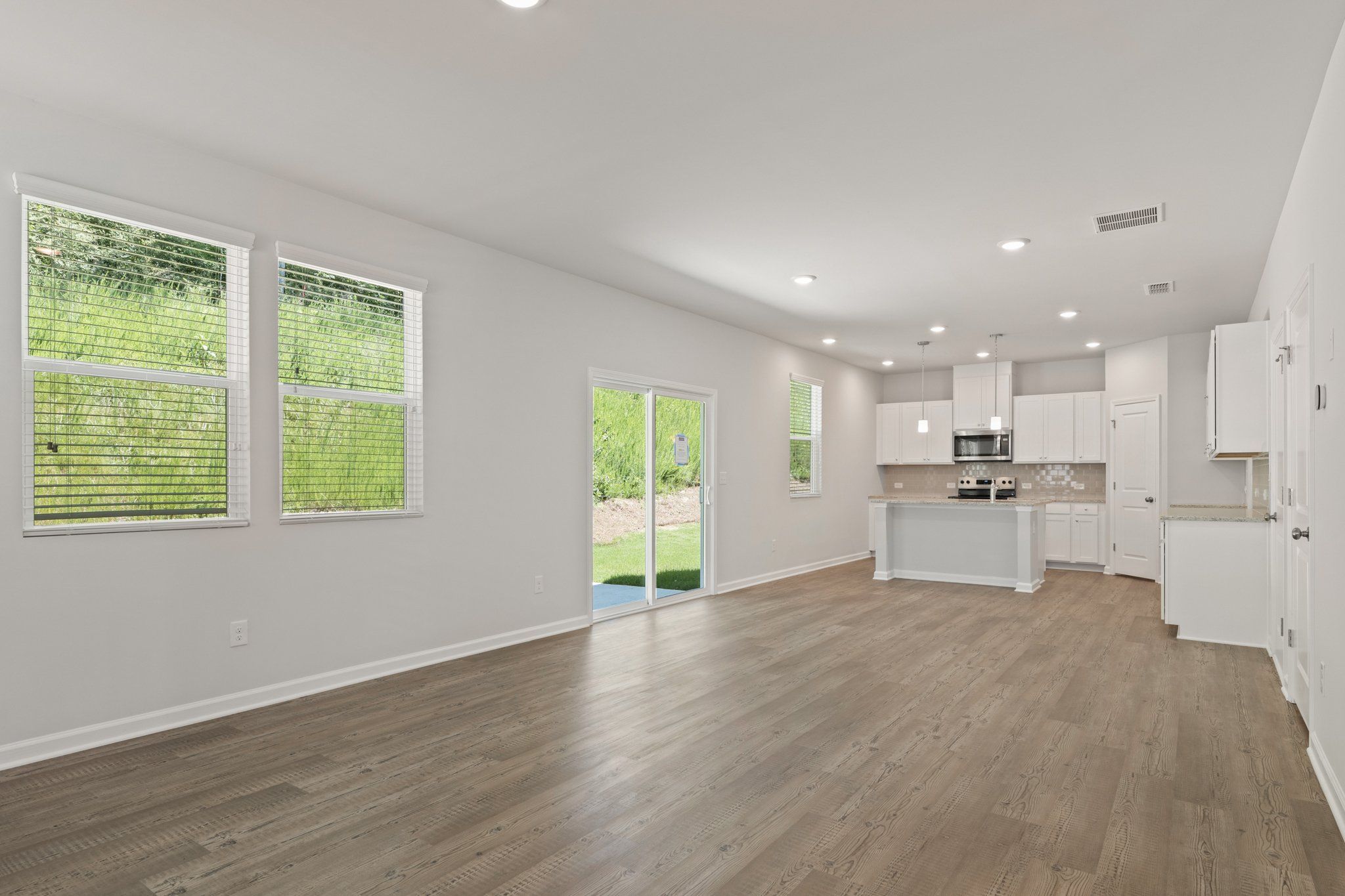 975 Kingsley Way. Lithonia, GA 30058