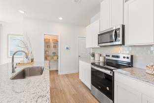 Sawnee - Azalea Square Townhomes: Lawrenceville, Georgia - Century Communities