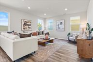 Highland Park por Century Communities en Riverside-San Bernardino California