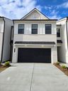 Azalea Square Townhomes por Century Communities en Atlanta Georgia