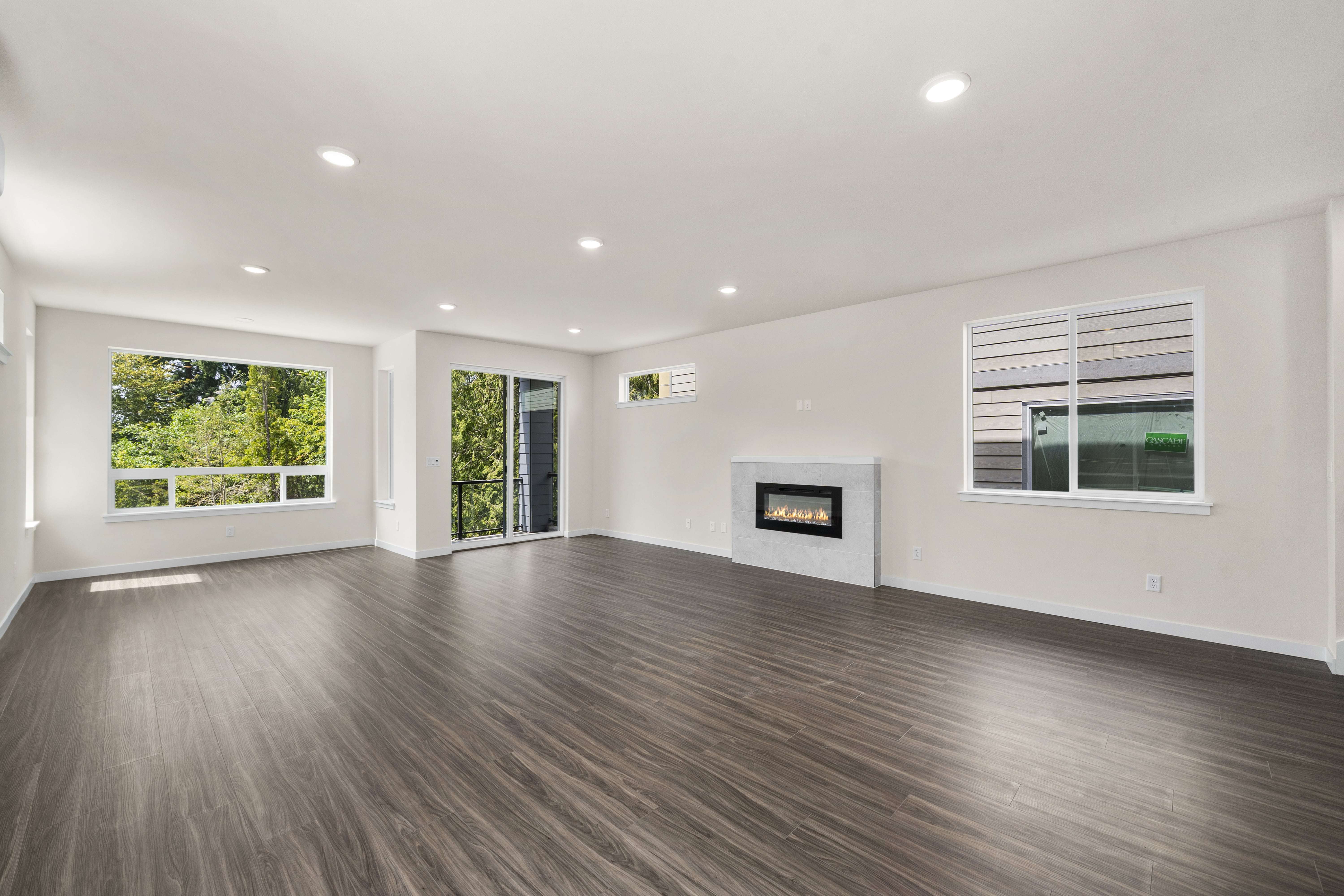 4021 Aberdeen Way NE (Oscar)