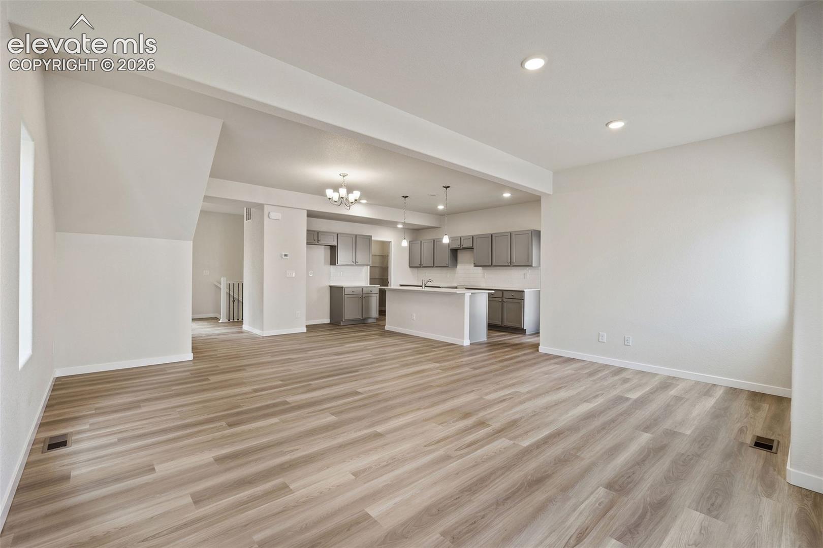 casa en Overlook at Spring Creek por Challenger Homes