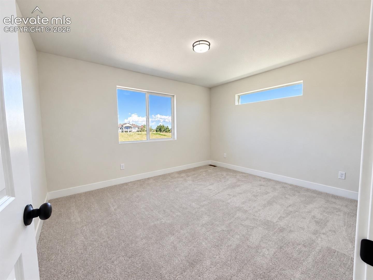 9741 Warrick Street (The Manchester) Imagen