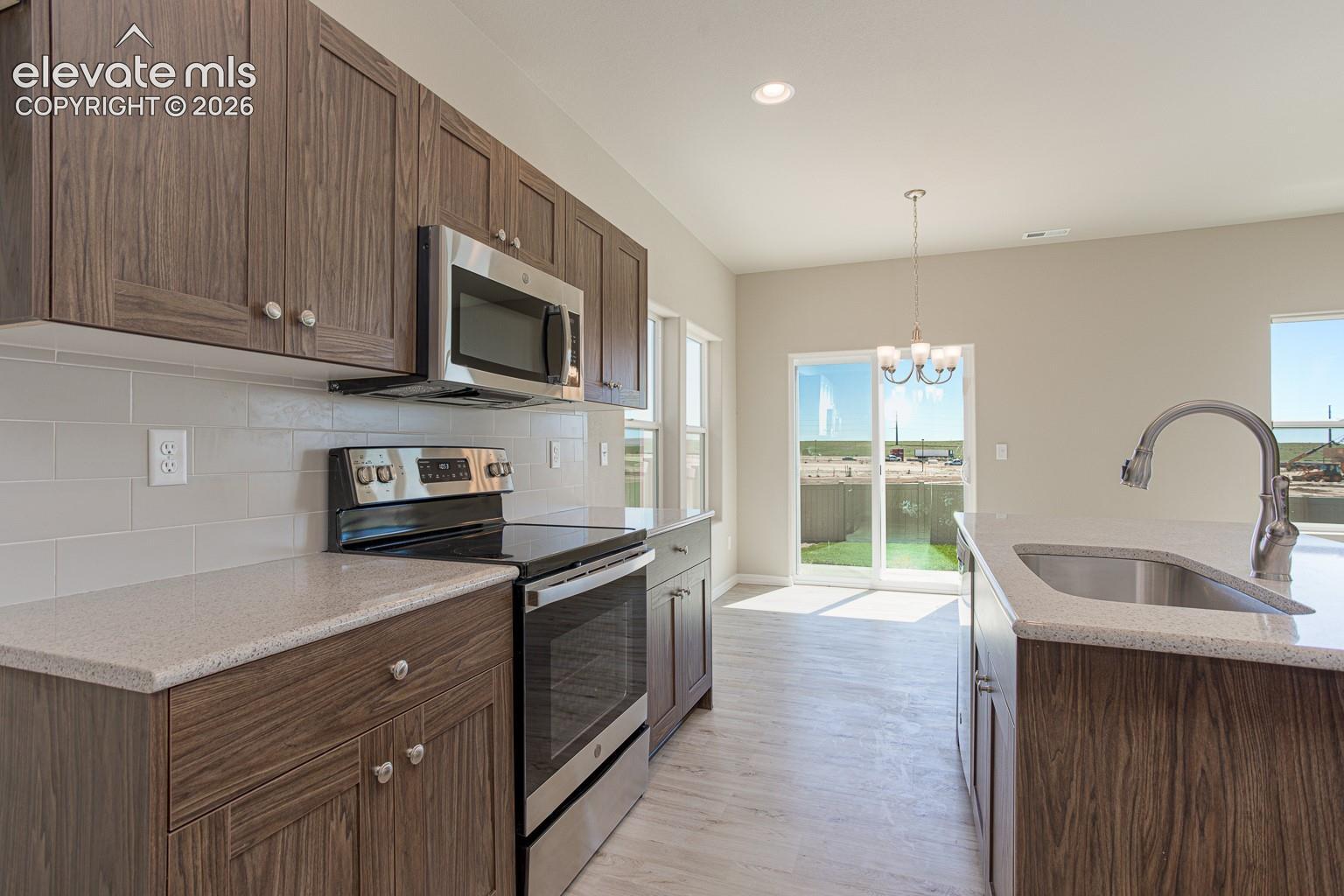 The Cape Town - Haven Valley: Colorado Springs, Colorado - Challenger Homes