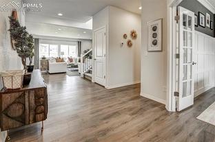 The Manchester - Bradley Heights: Colorado Springs, Colorado - Challenger Homes