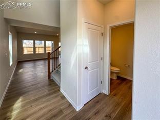The Sydney - Falcon Meadows at Bent Grass: Falcon, Colorado - Challenger Homes