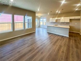 The Sydney - Falcon Meadows at Bent Grass: Falcon, Colorado - Challenger Homes