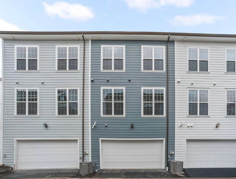 210 Oliver Way (T2210)