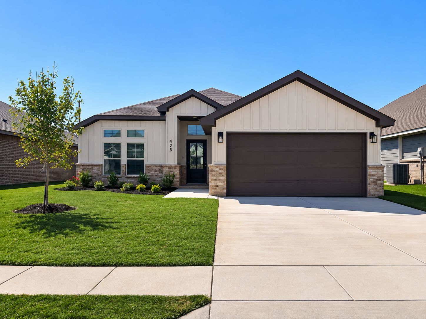 Hanover - Craftsman's Corner: Cleburne, Texas - Cheldan Homes