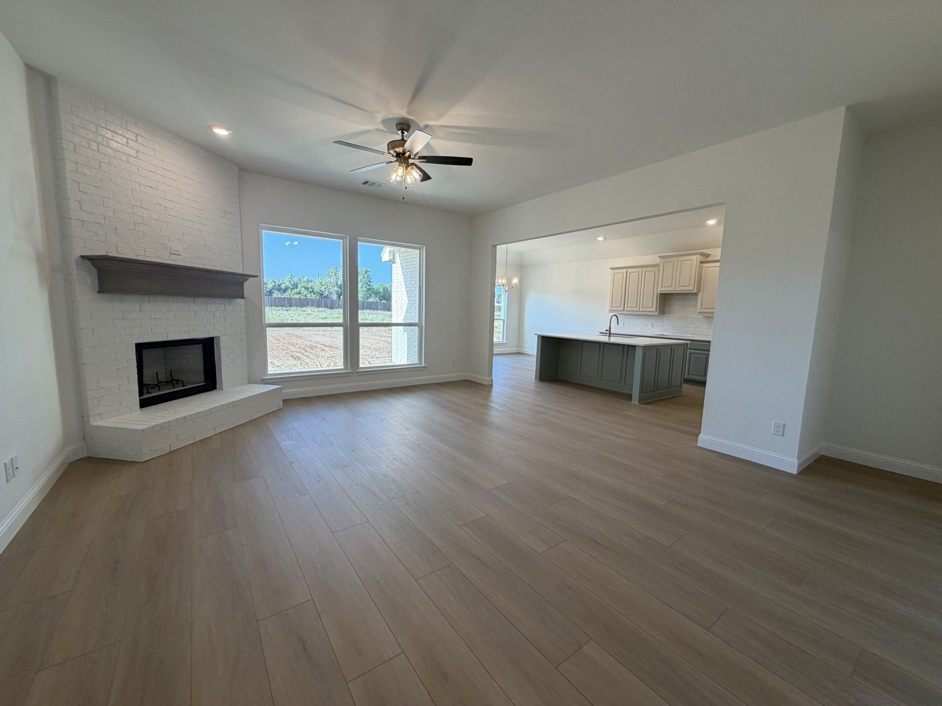 Main Living - Construction update 9/17