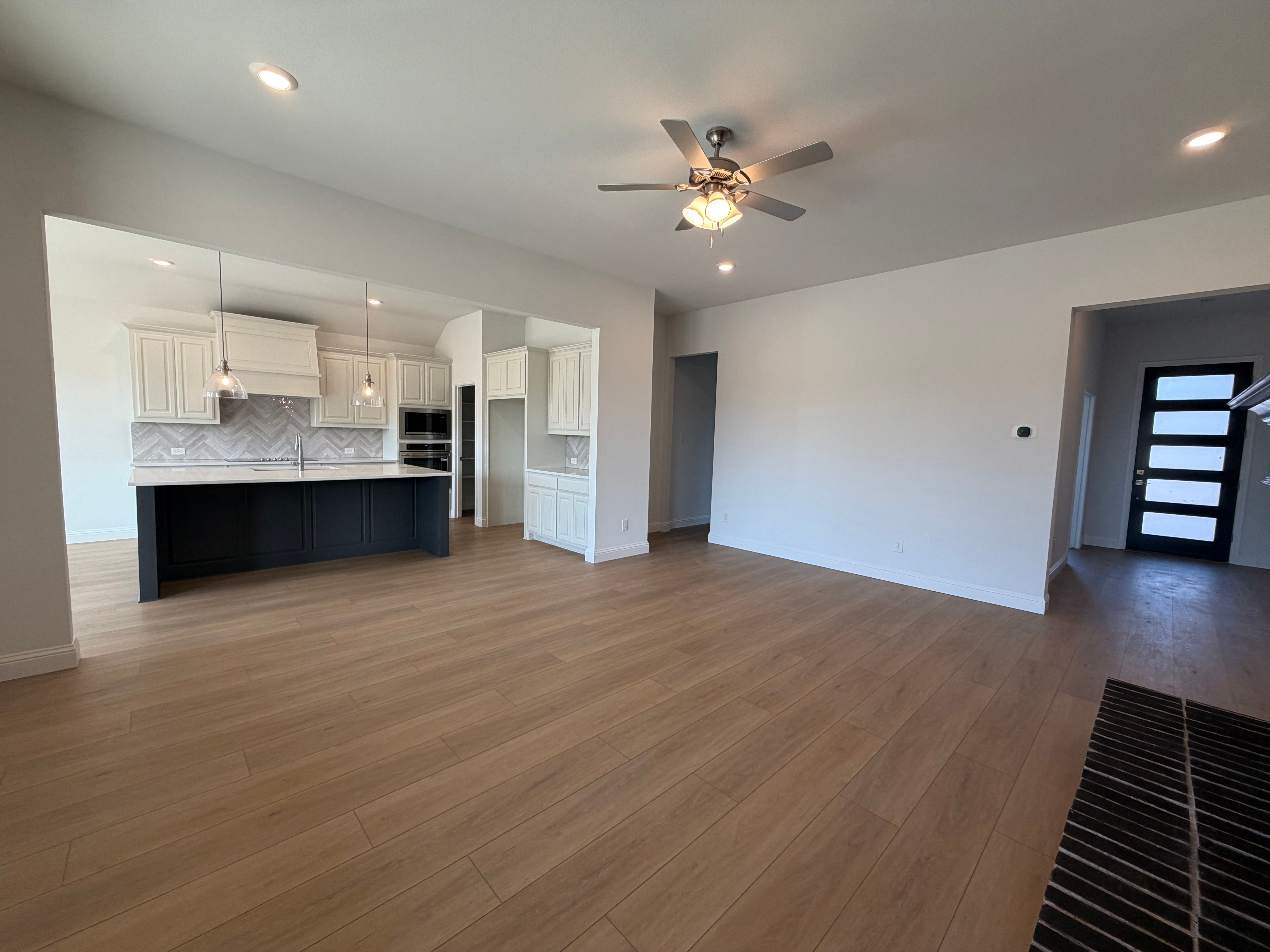 Main Living  - Construction Update 9.16