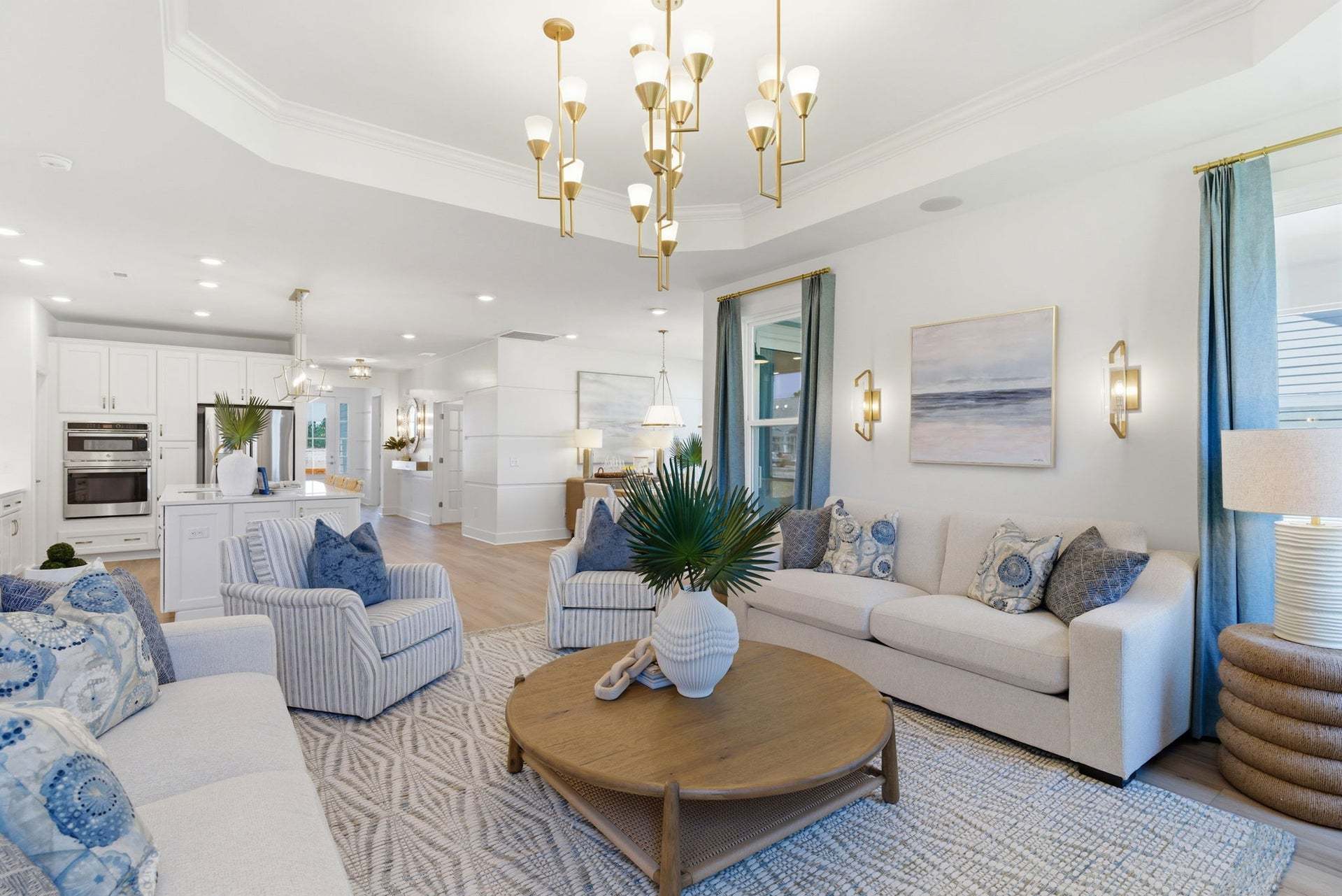 The Shorebreak - Great Room