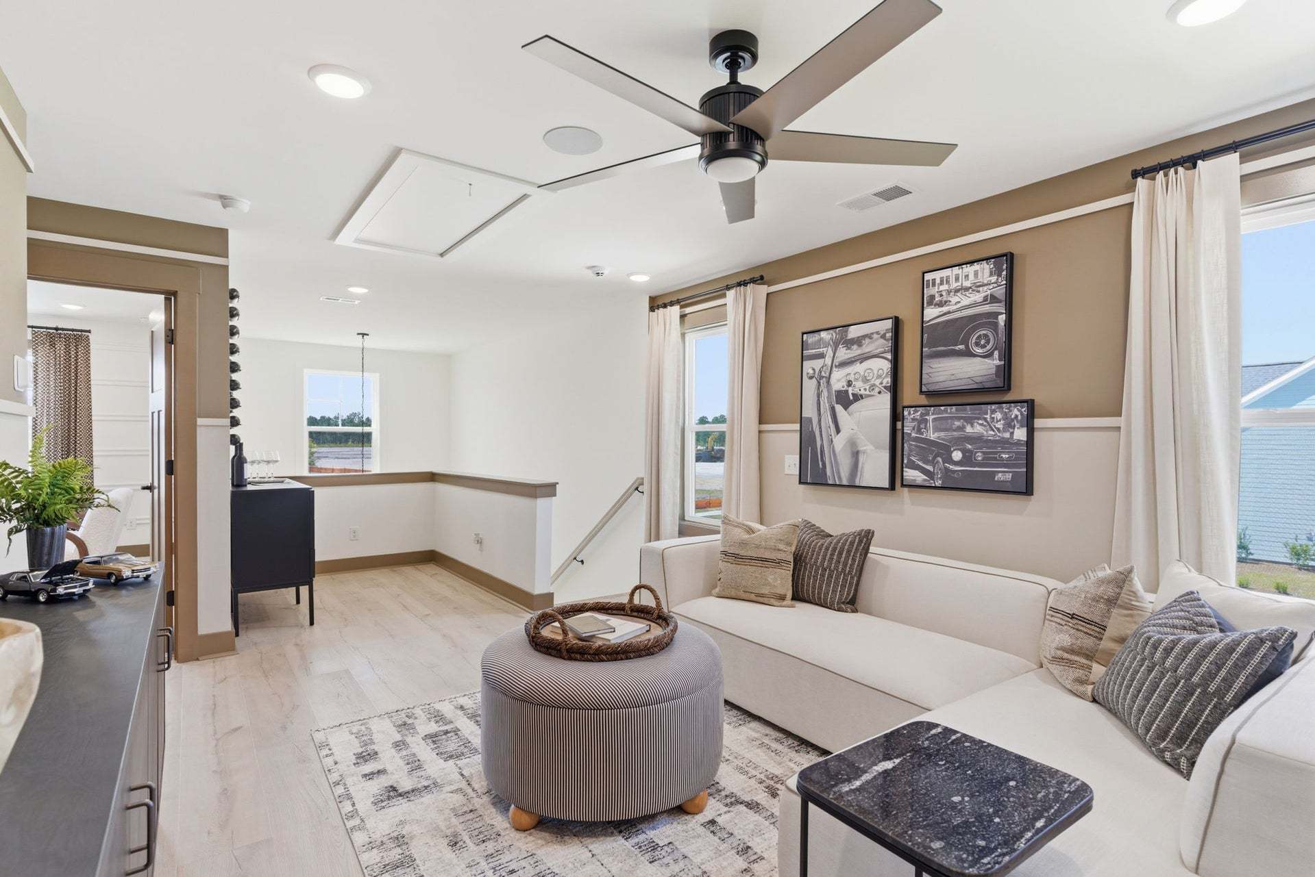 The Hibiscus - Loft Area
