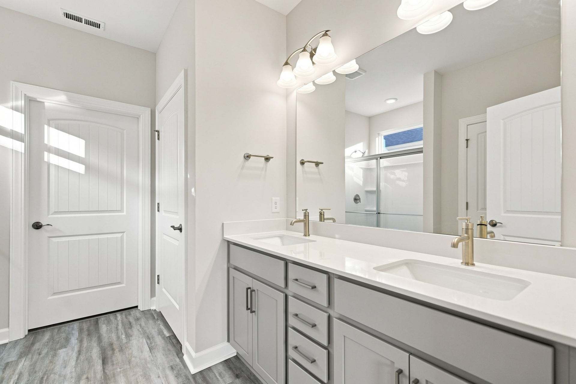 Owner's Bathroom