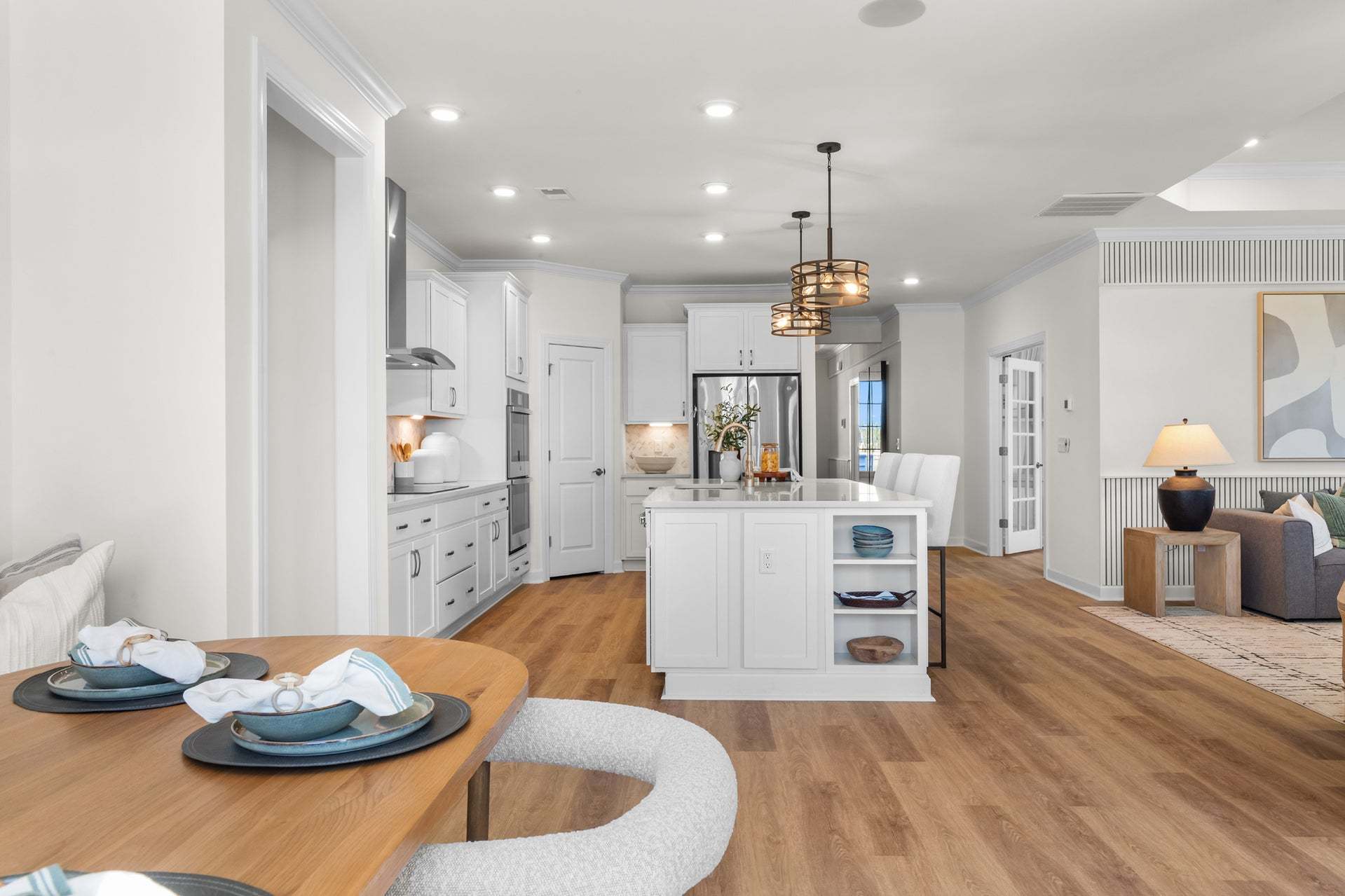 Dining Room & Kitchen