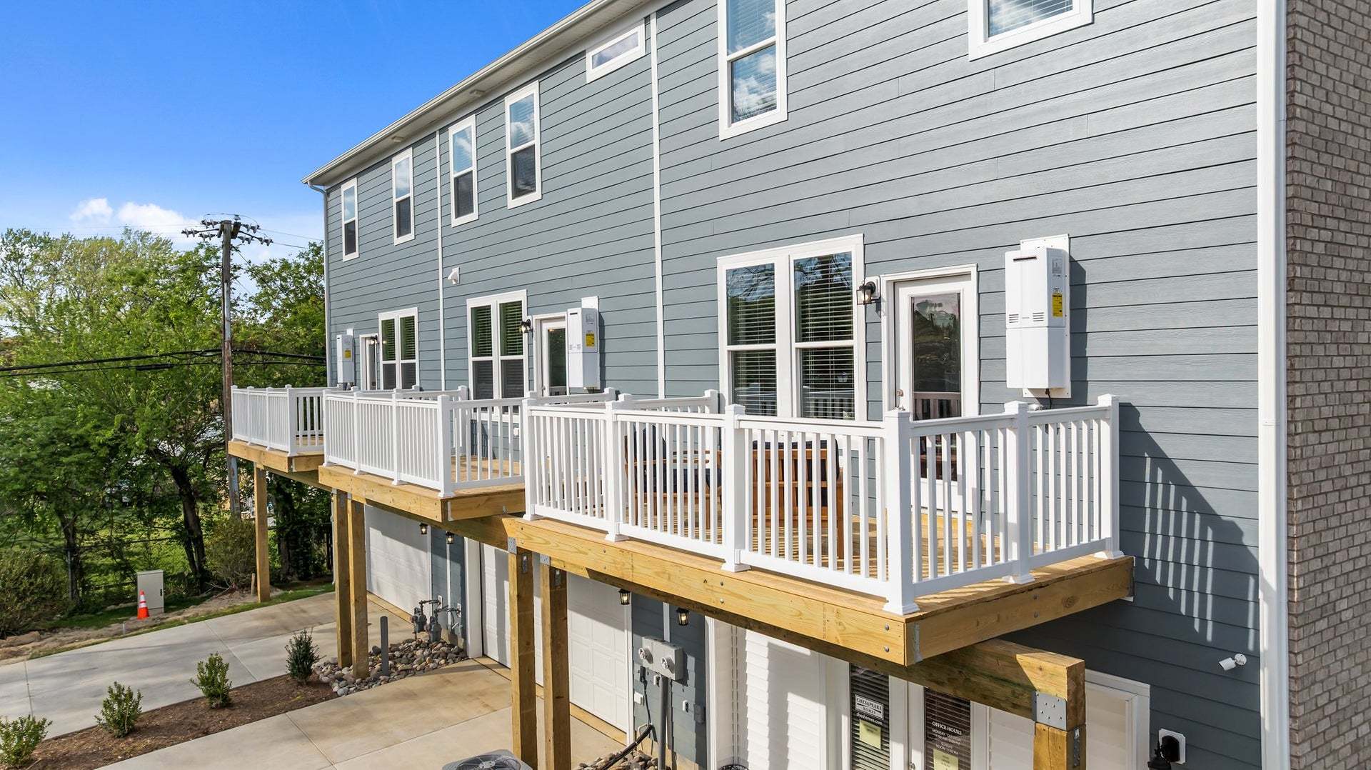 Similar Home - Second Floor Deck