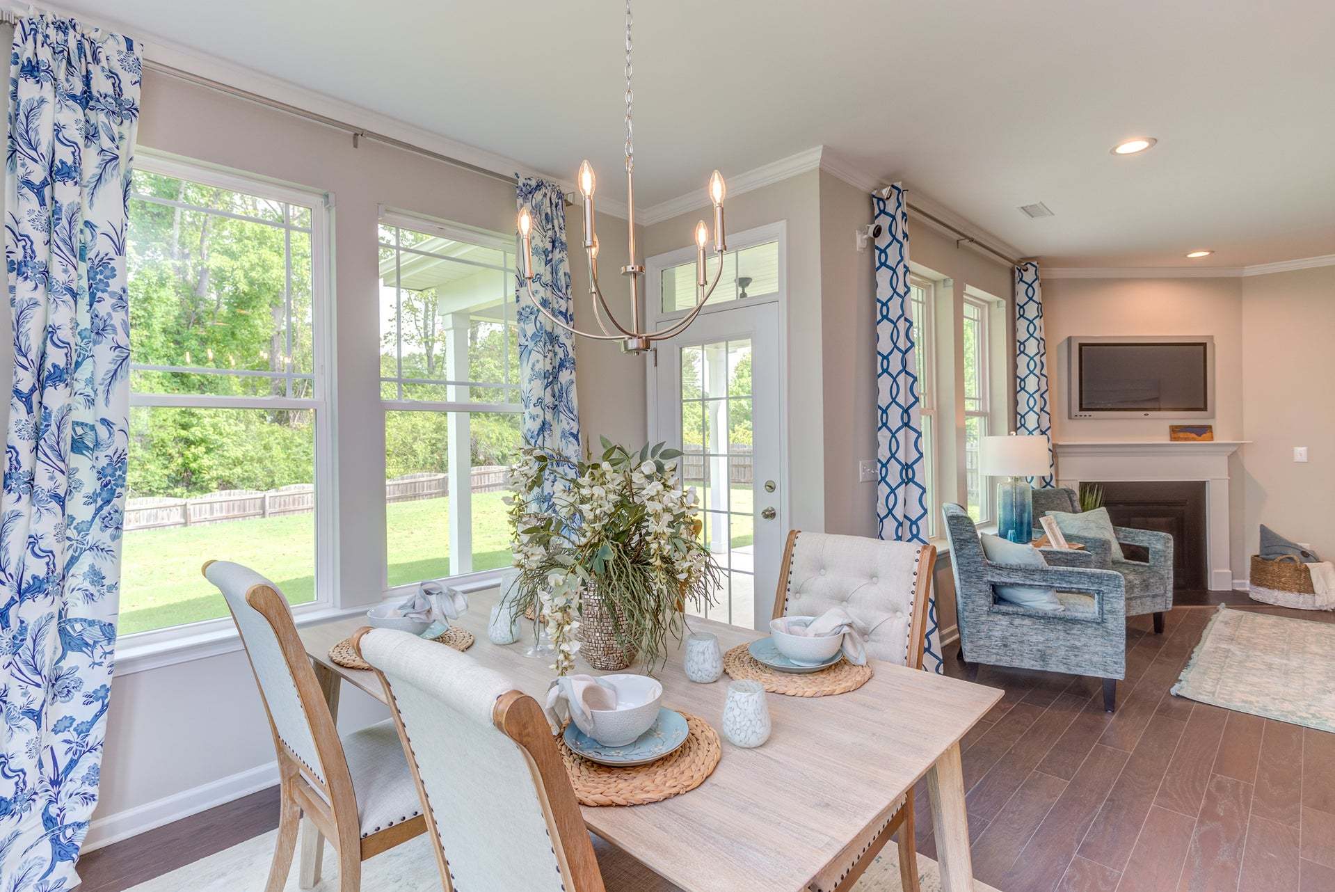 Actual Home - Breakfast Nook