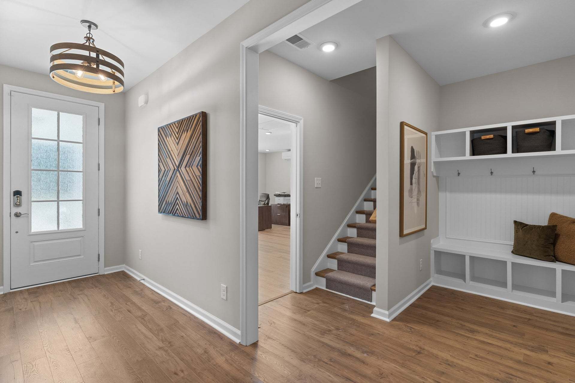 Foyer & Drop Zone