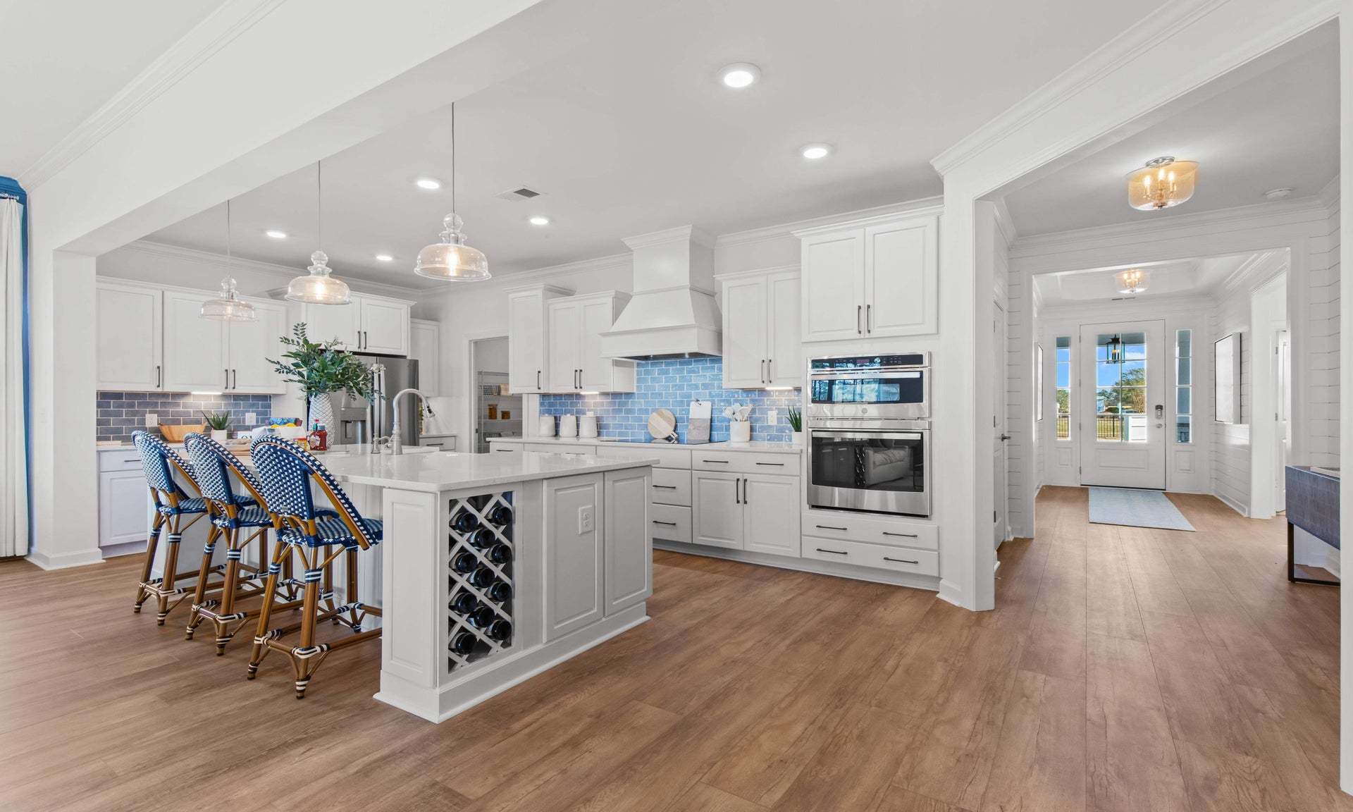 Similar Home - Kitchen